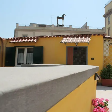 Art Terrace * Nápoly